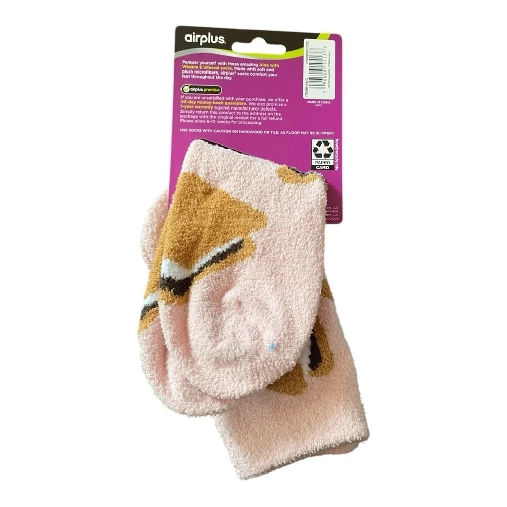 Women's Airplus Aloe Infused Socks Pink SMORE  Fuzzy Winter Warm NEW